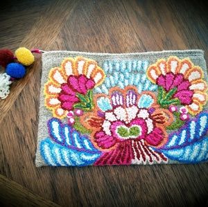 Noonday Wildflower Clutch